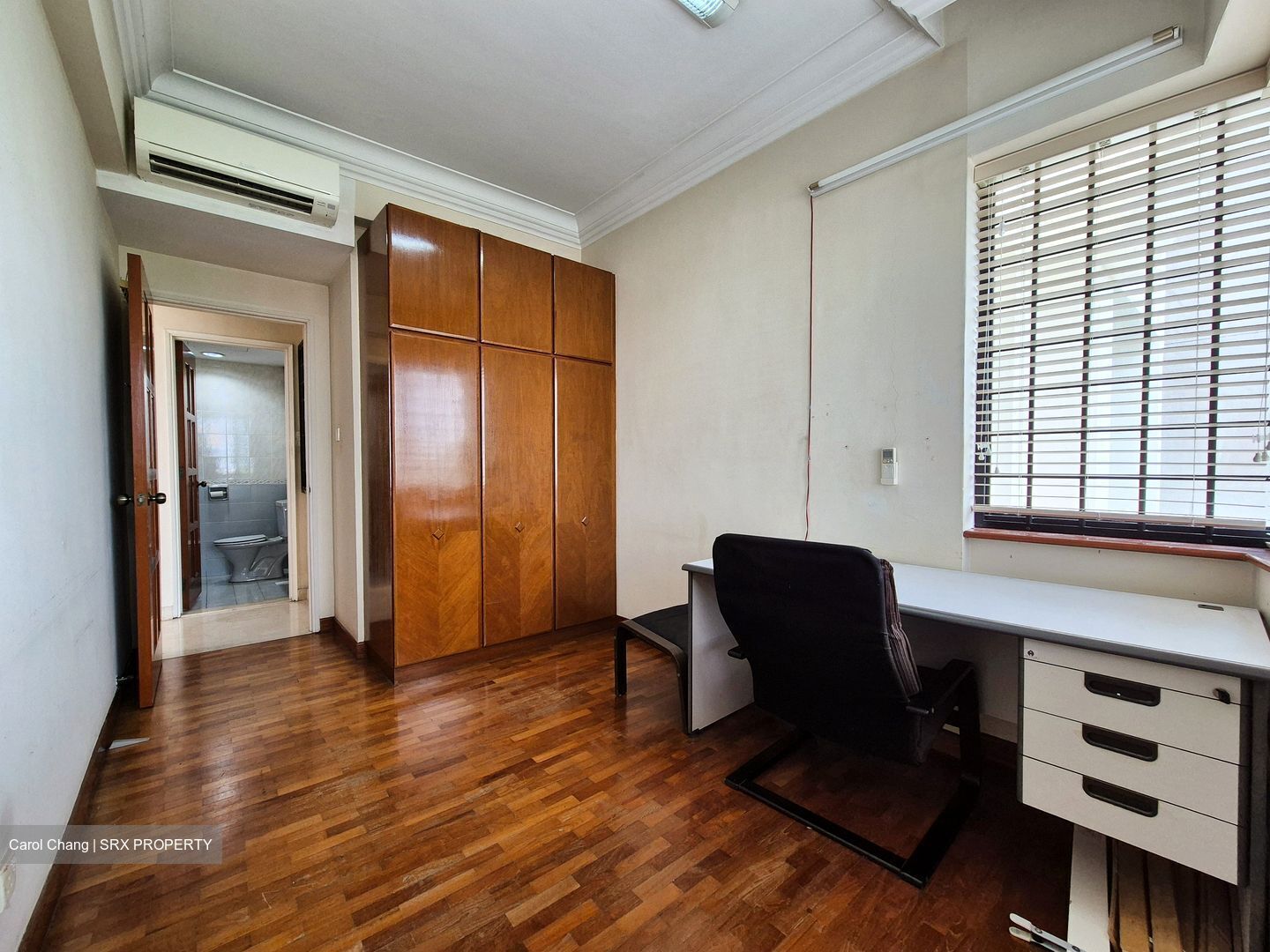 Simsville (D14), Condominium #563620911